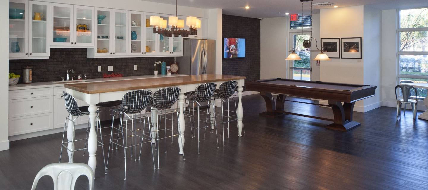 manorplantation-related-salini-millwork-specialfinishes-kitchenwalls-1