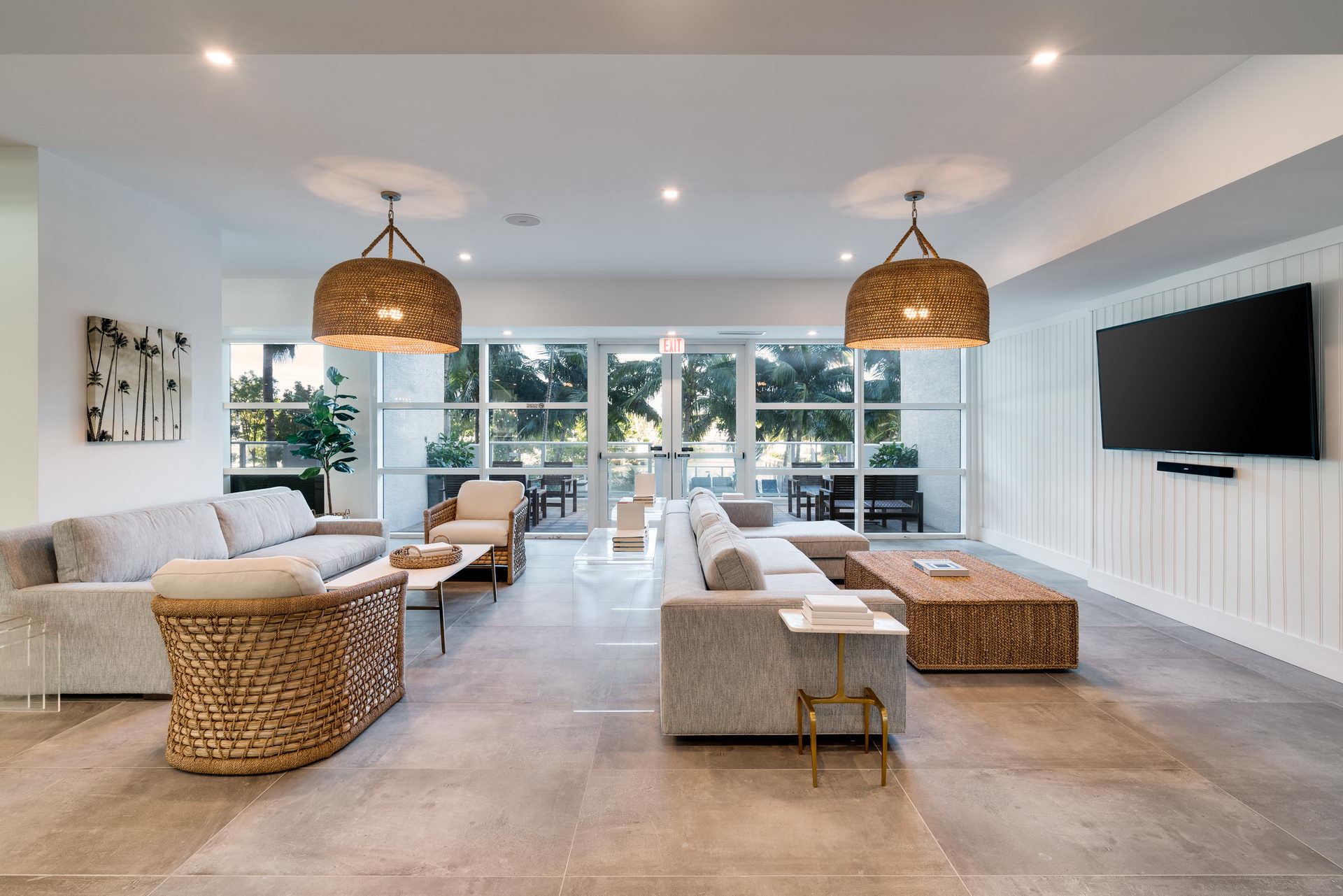 pier19miamisalinidesignmillworkrec room2